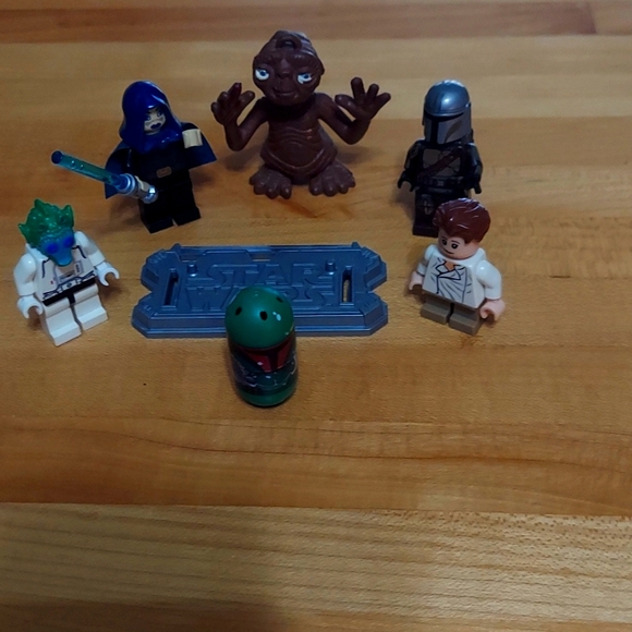 Star Wars Franchise Toy/Book Lot - Picture 13 of 16